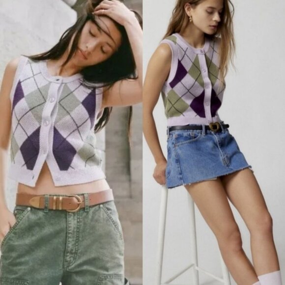 Urban Outfitters Buttoned Argyle Sweater Vest - Picture 2 of 10